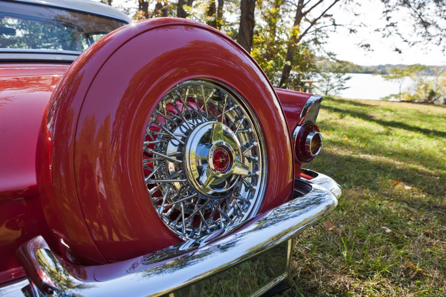  Ford Thunderbird White Ruf 1956 года  (фото 13 из 20)